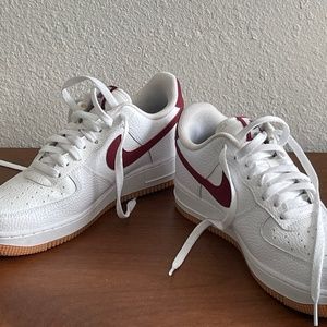 Nike Air Force 1